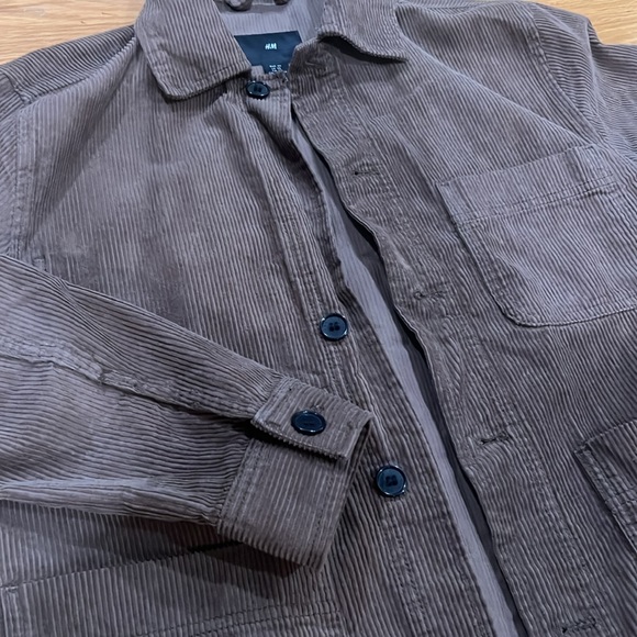 H&M Dark brown Corduroy shirt jacket - Picture 3 of 3